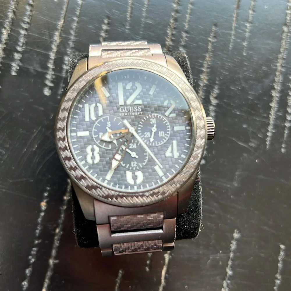 Guess carbon fiber watch men’s - Picture 2 of 10